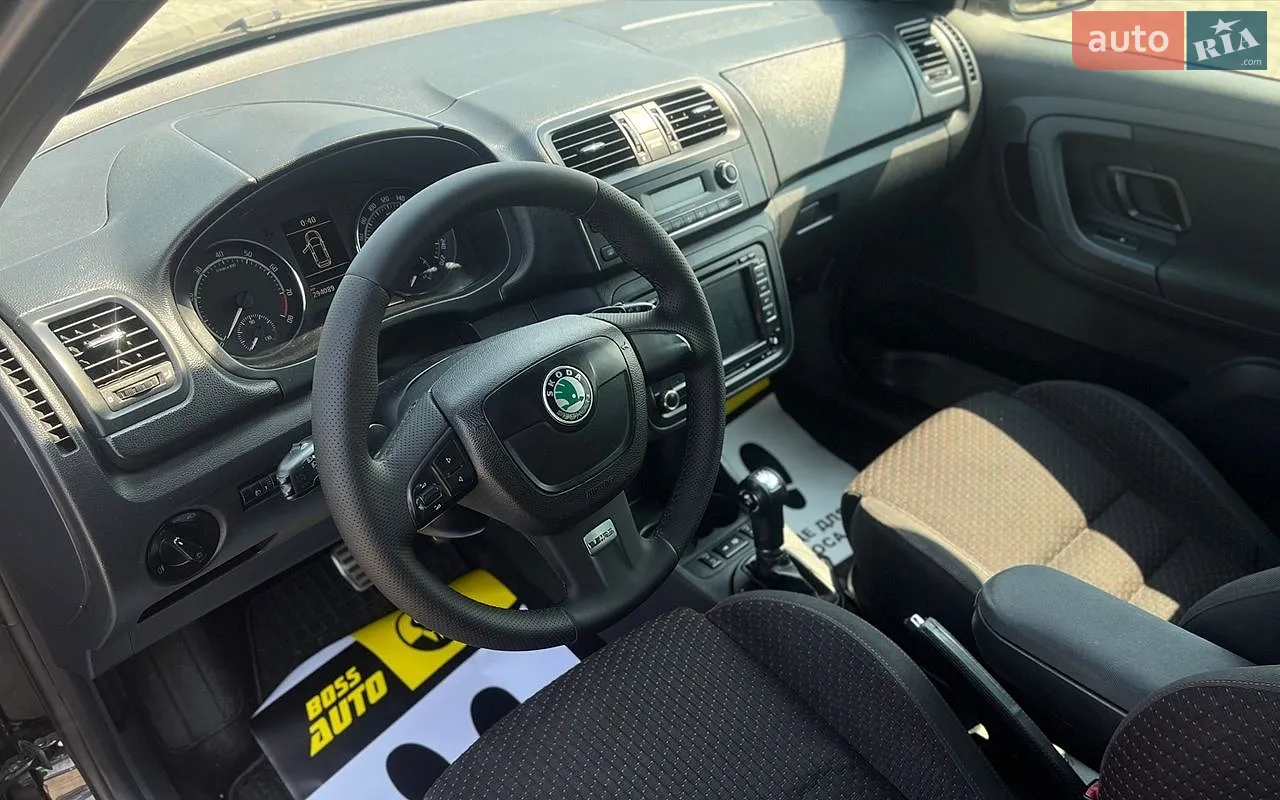 2010 Skoda Fabia - мініатюра 12