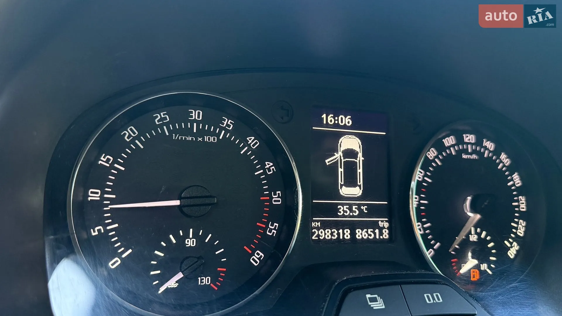 2011 Skoda Fabia - мініатюра 10