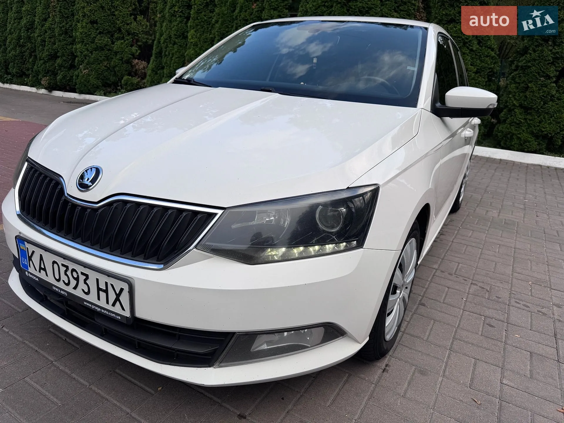 2015 Skoda Fabia - мініатюра 2