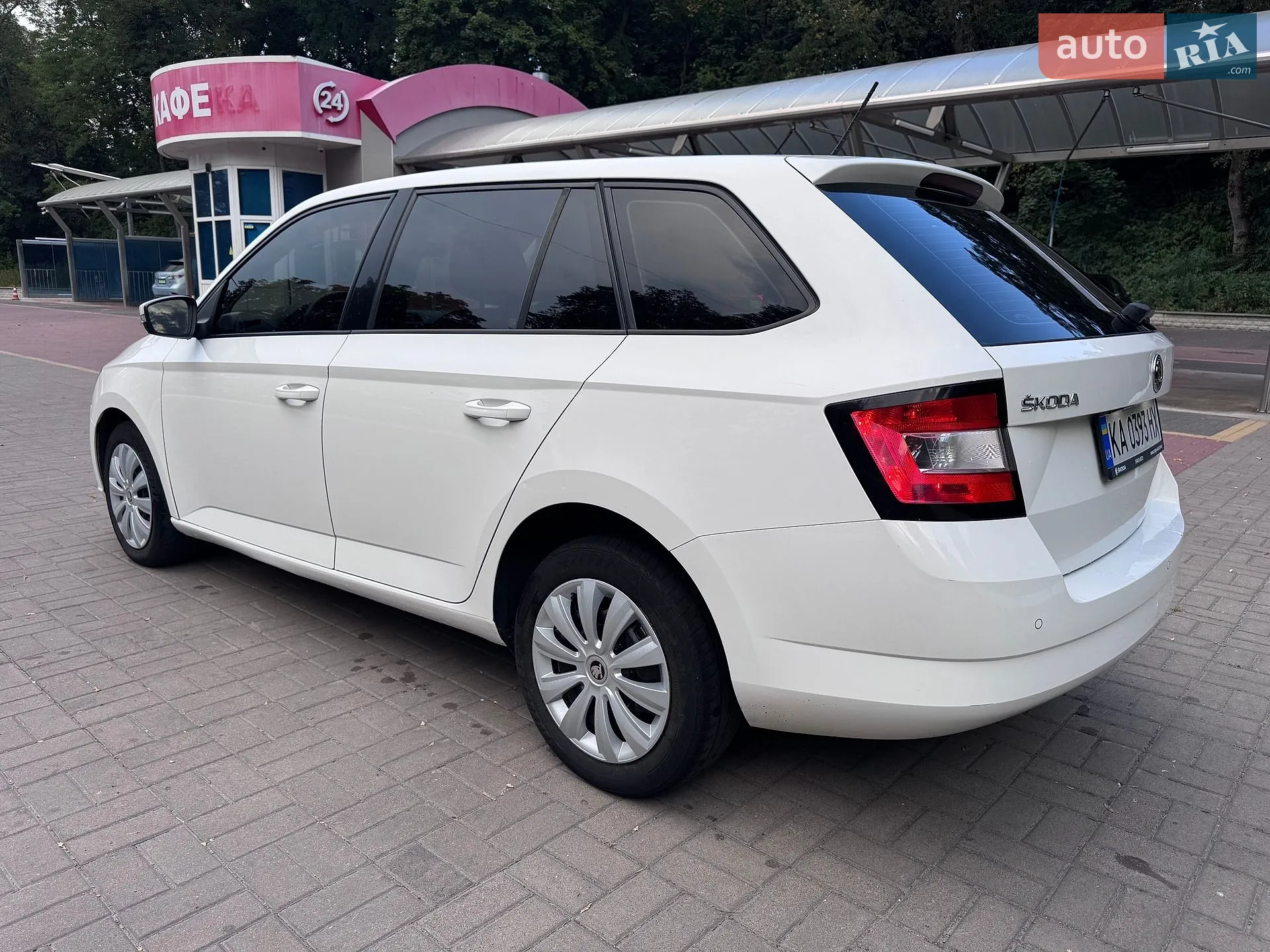 2015 Skoda Fabia - мініатюра 6