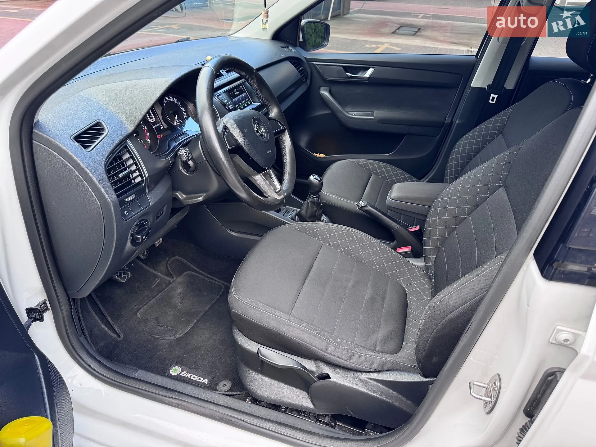 2015 Skoda Fabia - мініатюра 15