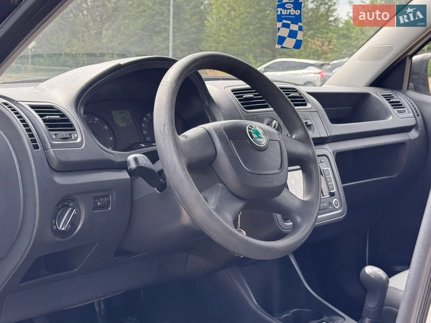 2012 Skoda Fabia - мініатюра 10