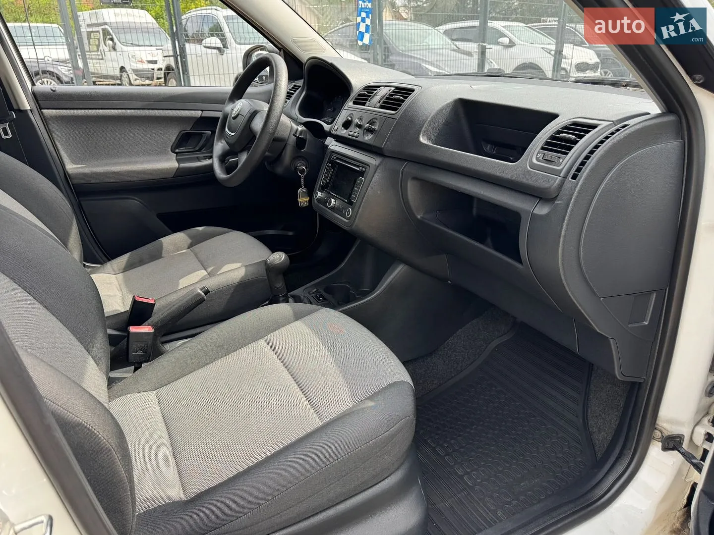 2012 Skoda Fabia - мініатюра 13