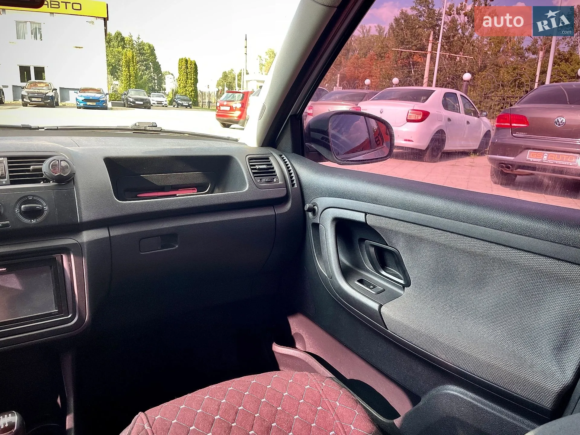 2012 Skoda Fabia - мініатюра 13