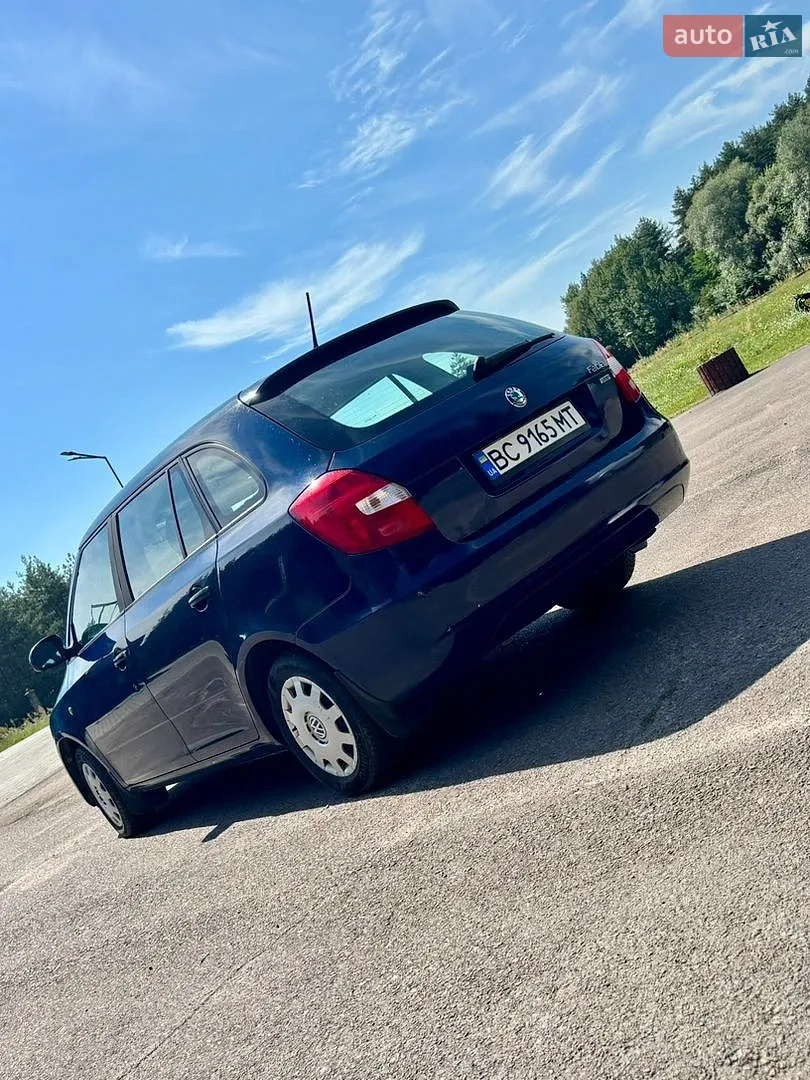 2012 Skoda Fabia - мініатюра 9