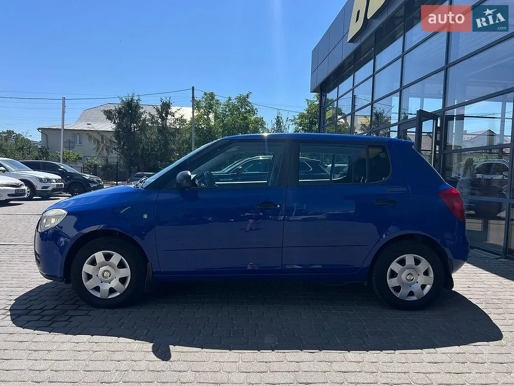 2010 Skoda Fabia - мініатюра 4