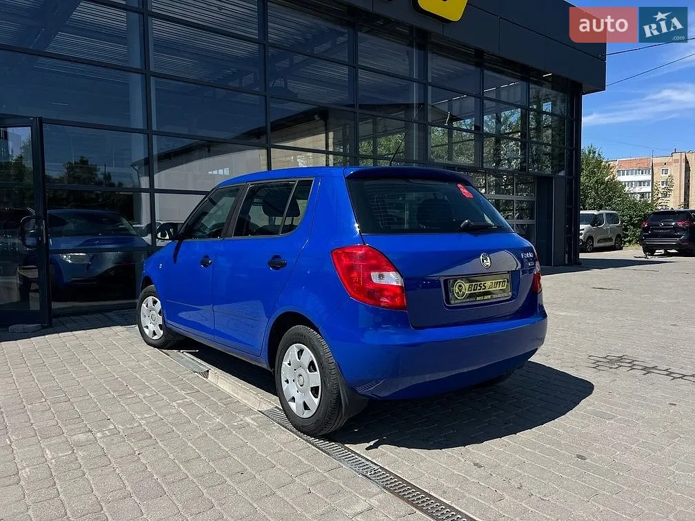 2010 Skoda Fabia - мініатюра 5