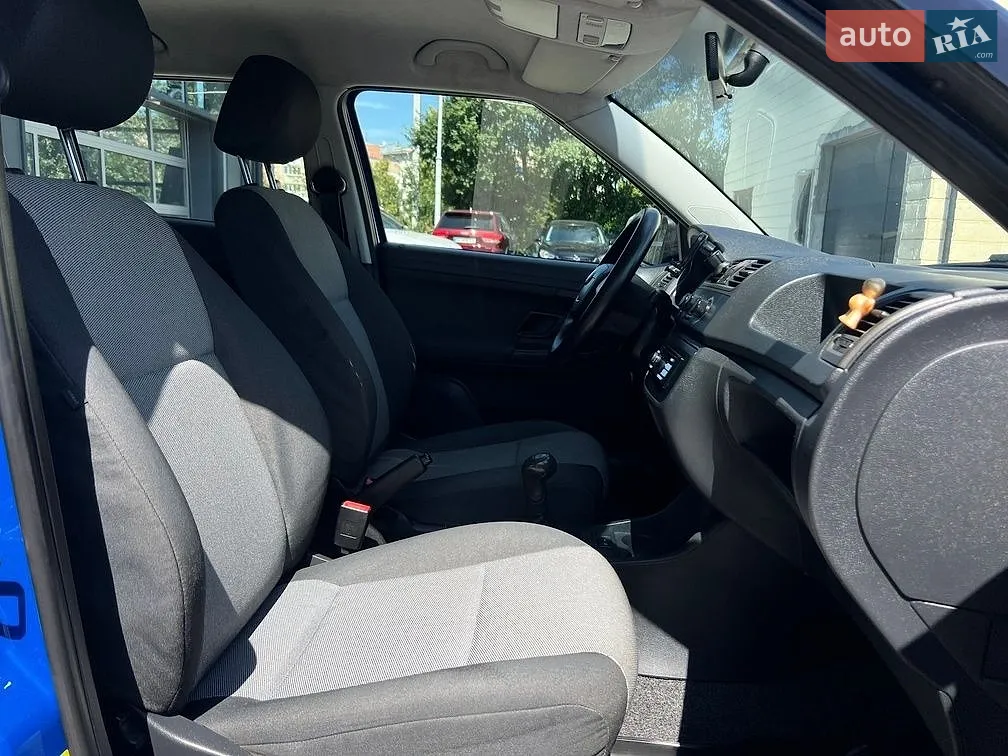 2010 Skoda Fabia - мініатюра 20