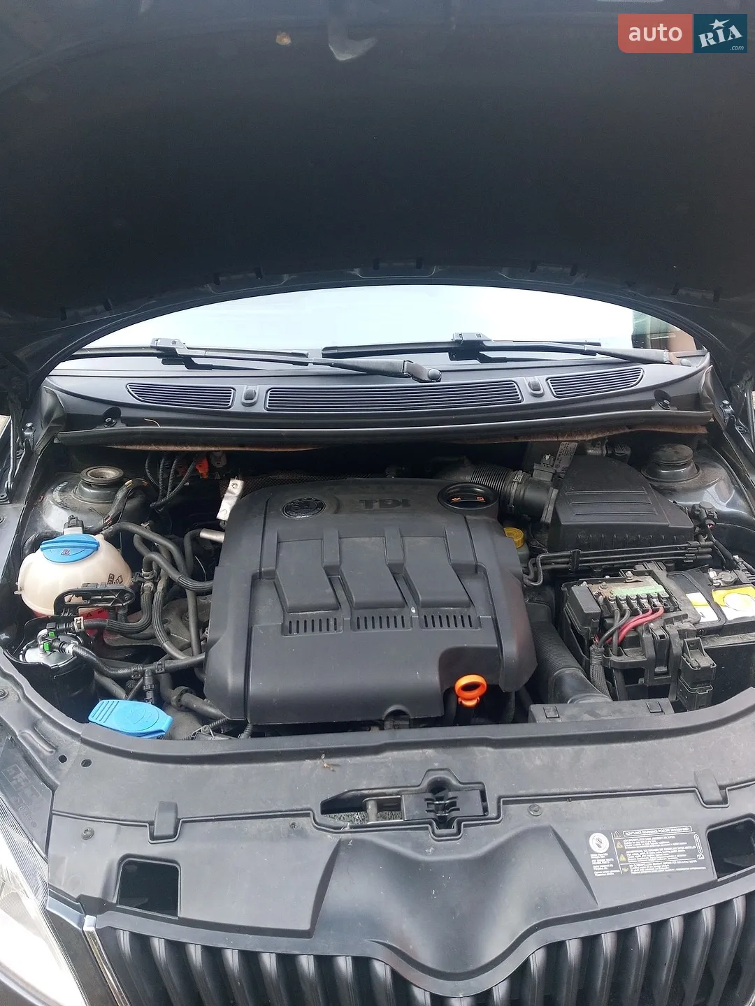 2010 Skoda Fabia - мініатюра 2