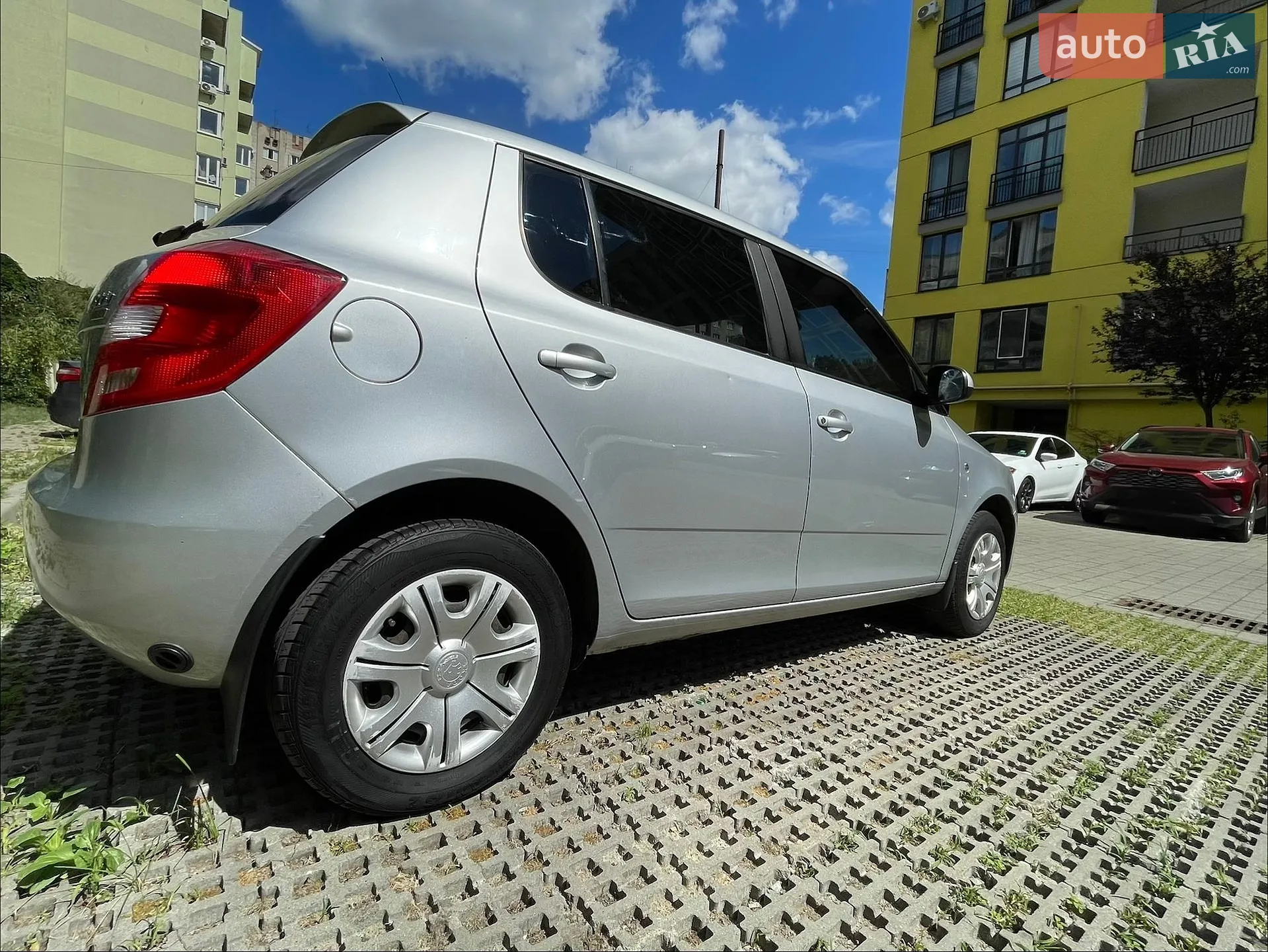 2010 Skoda Fabia - мініатюра 4