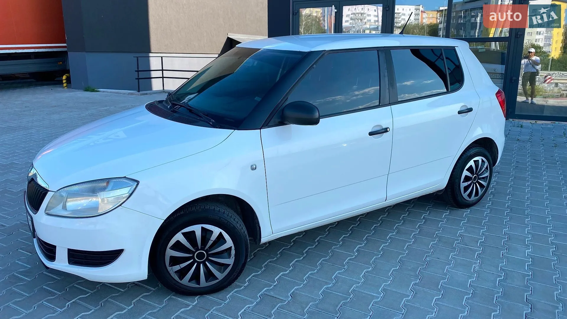 2012 Skoda Fabia - мініатюра 3