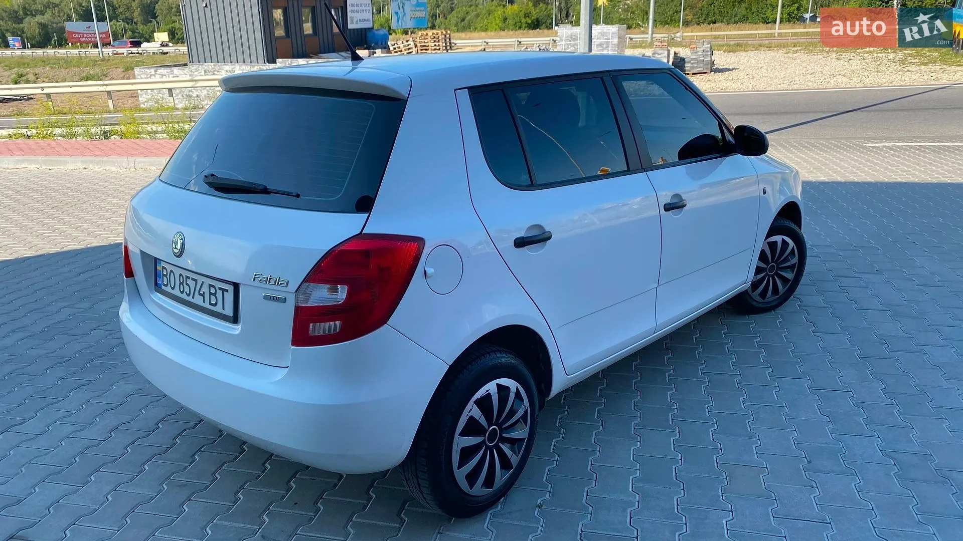 2012 Skoda Fabia - мініатюра 5