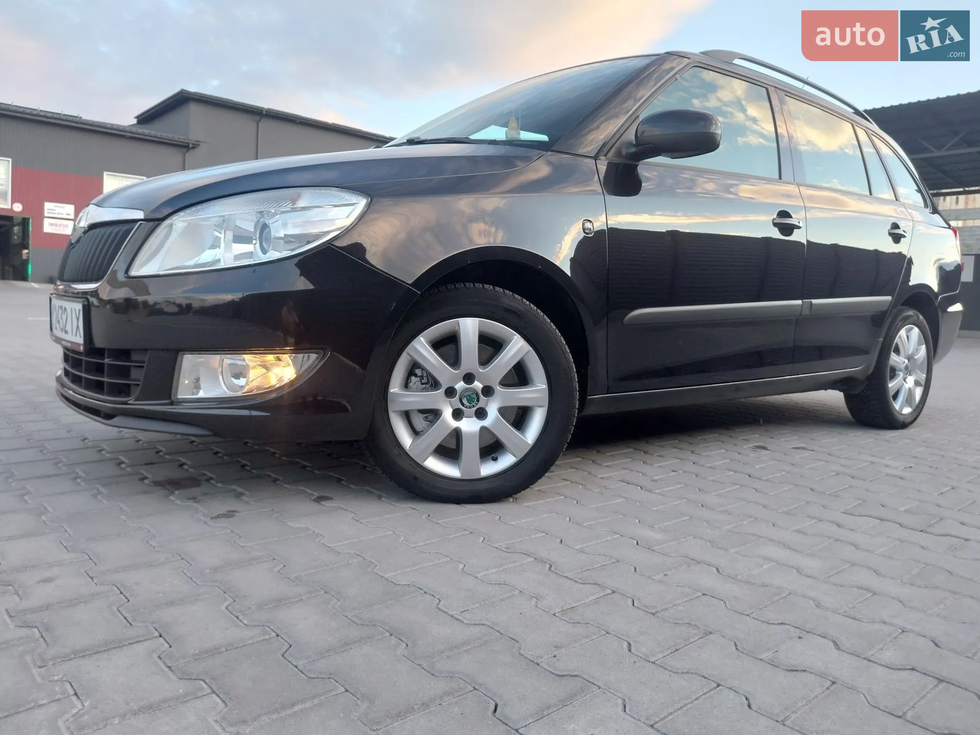 2010 Skoda Fabia - мініатюра 10