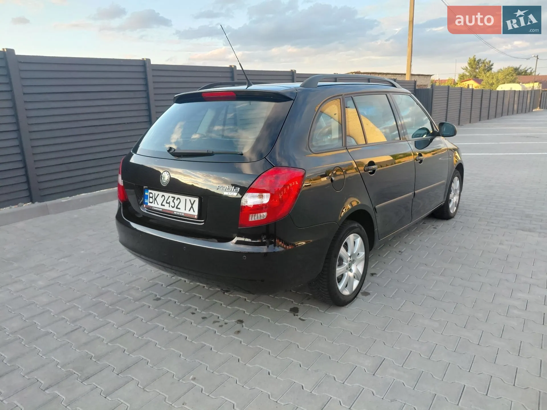 2010 Skoda Fabia - мініатюра 12