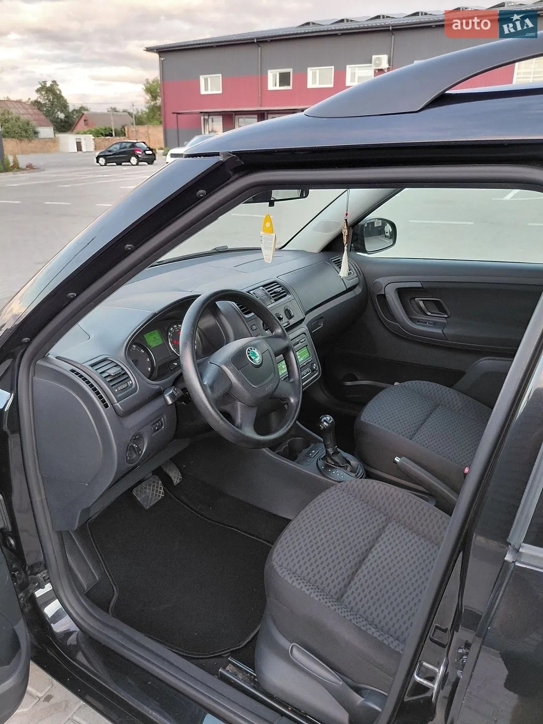 2010 Skoda Fabia - мініатюра 22