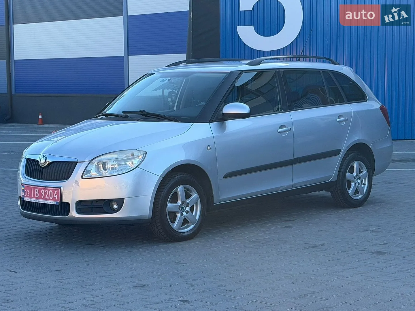 2010 Skoda Fabia - мініатюра 4