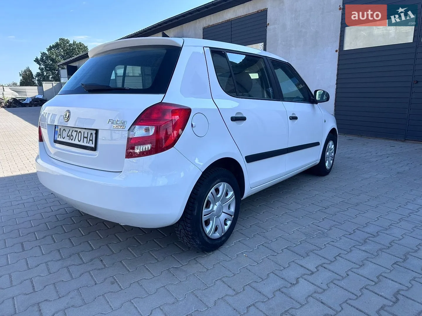 2010 Skoda Fabia - мініатюра 4