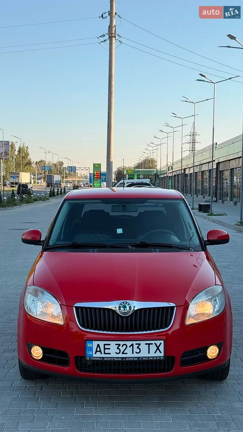 2010 Skoda Fabia - мініатюра 7