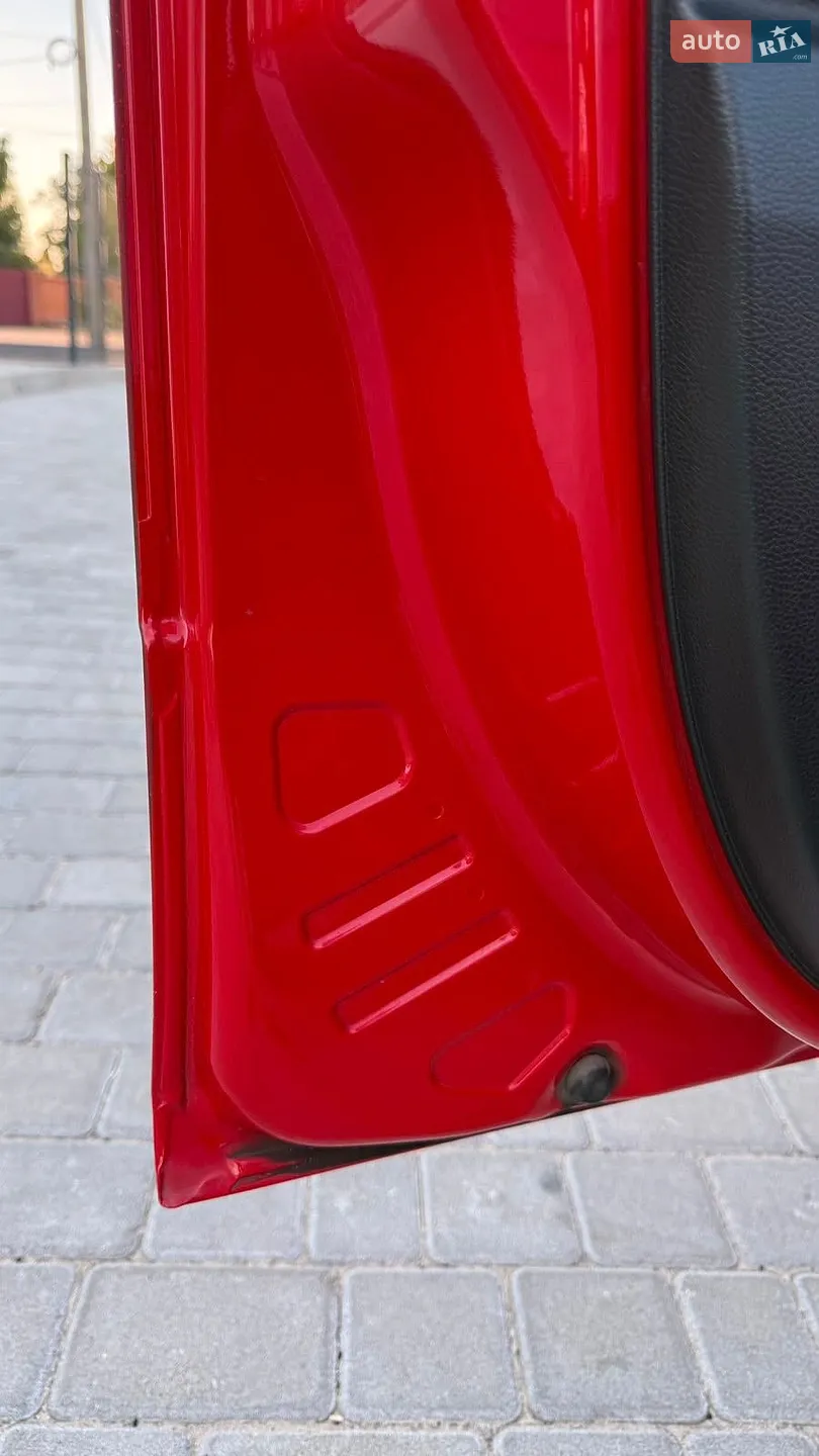 2010 Skoda Fabia - мініатюра 12