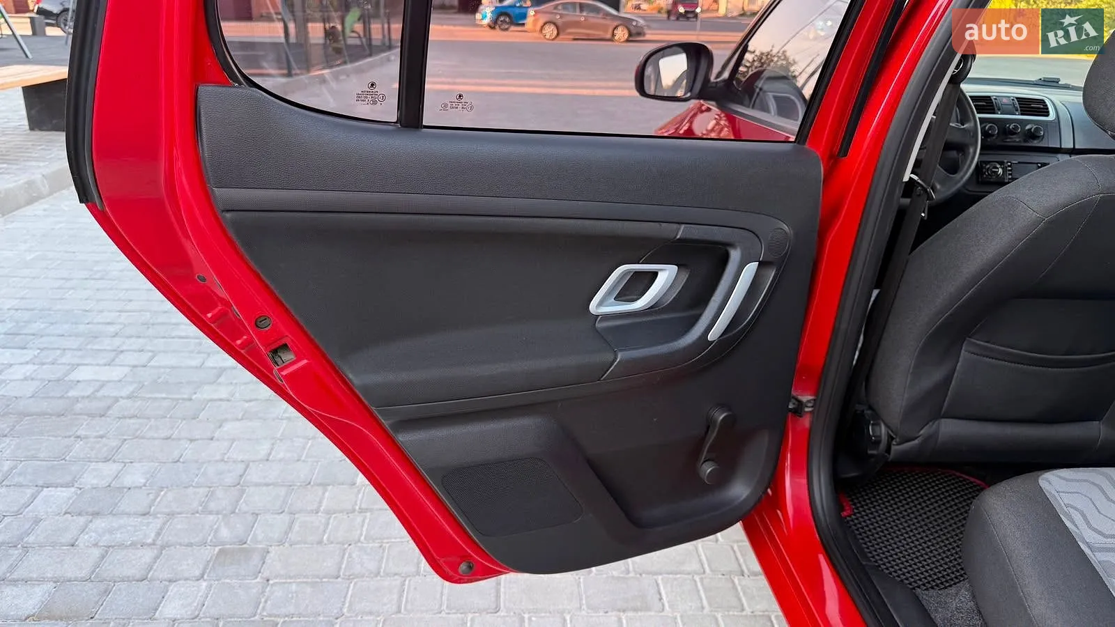 2010 Skoda Fabia - мініатюра 19