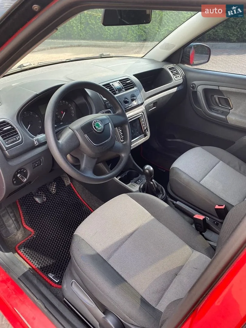 2013 Skoda Fabia - мініатюра 9