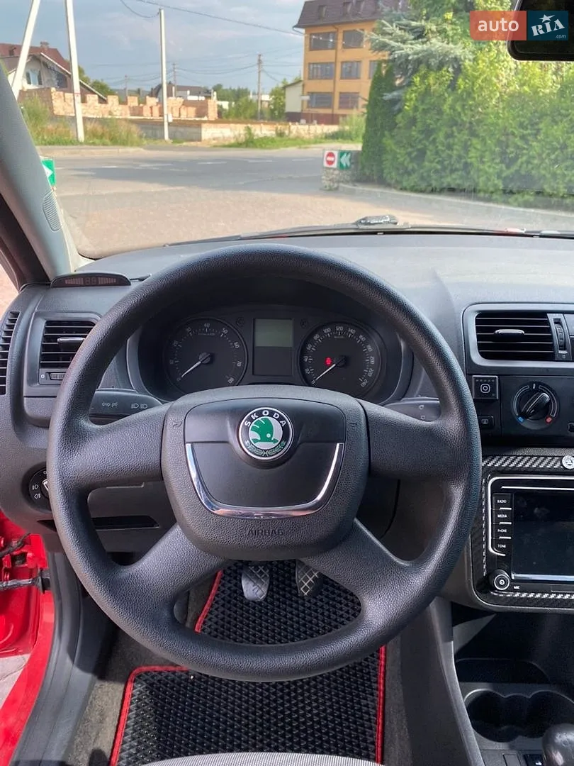 2013 Skoda Fabia - мініатюра 10