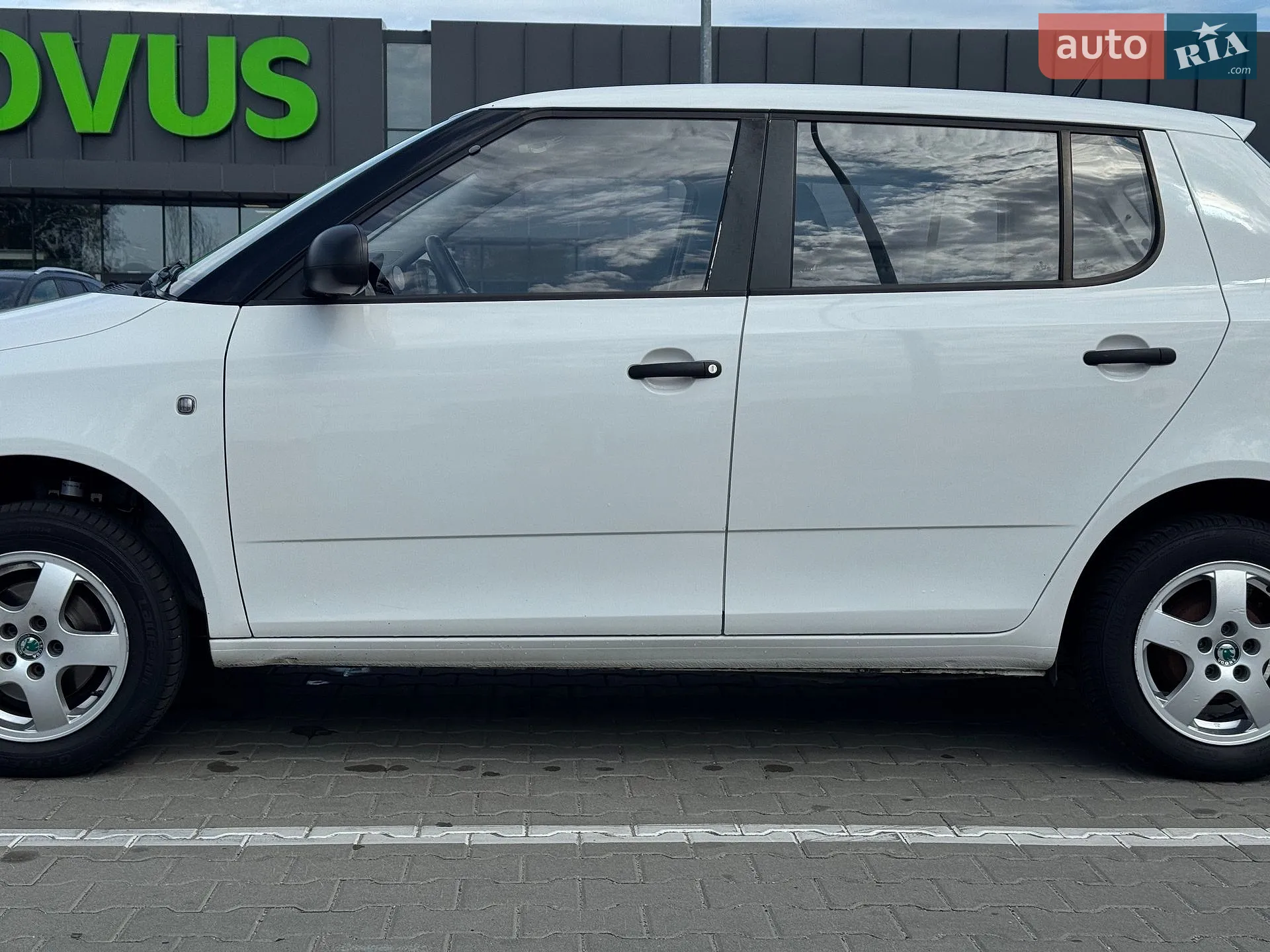 2012 Skoda Fabia - мініатюра 6