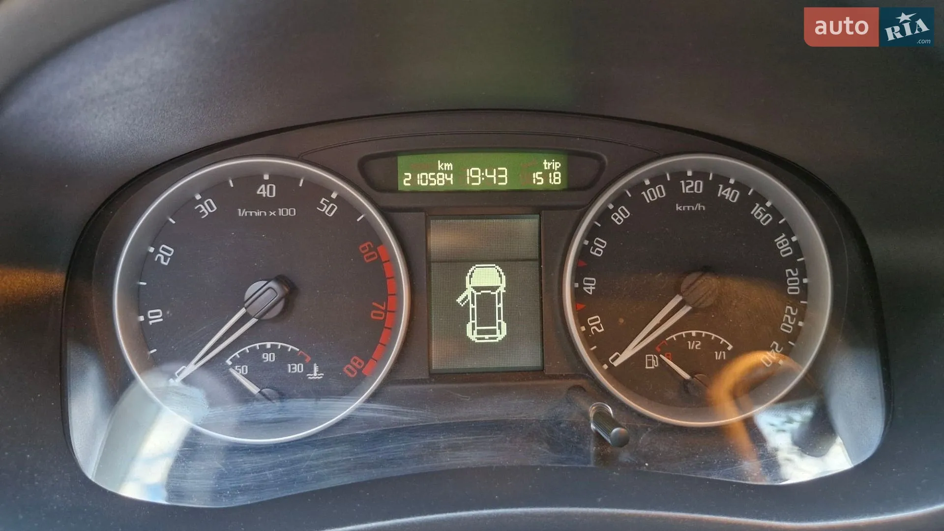 2010 Skoda Fabia - мініатюра 18
