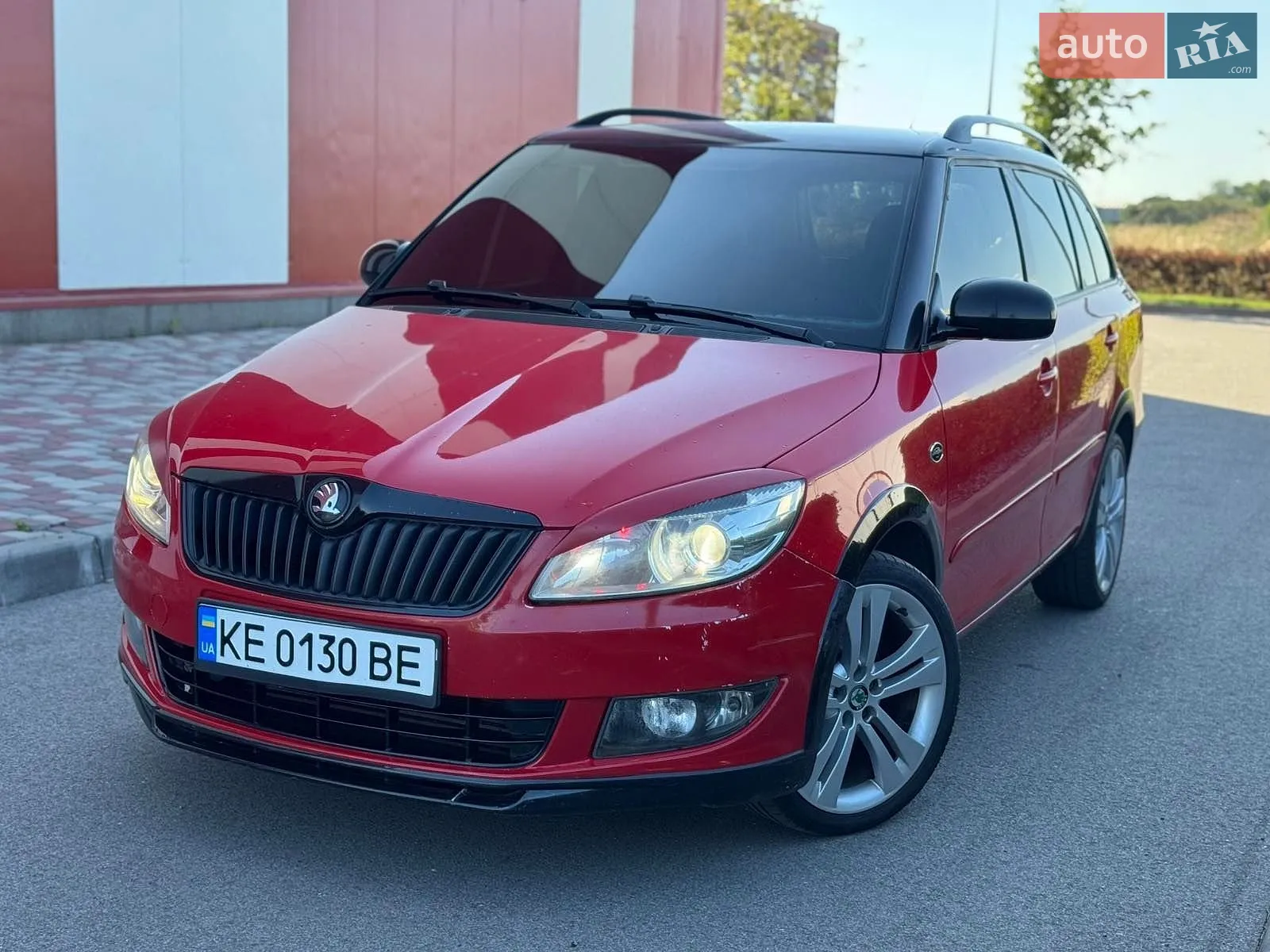 2012 Skoda Fabia - мініатюра 3
