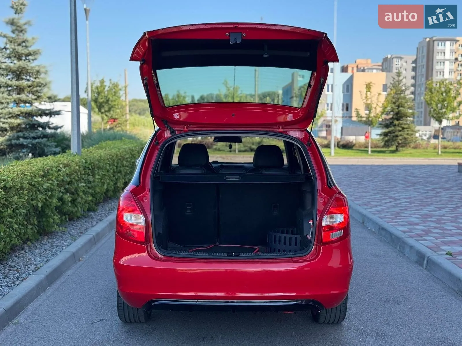 2012 Skoda Fabia - мініатюра 10
