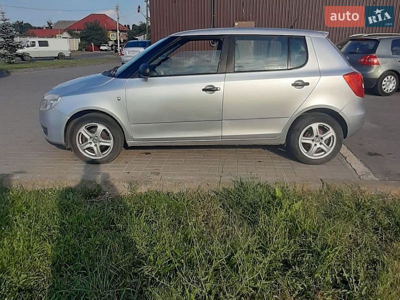 Хэтчбек Skoda Fabia 2008 в Хмельницком