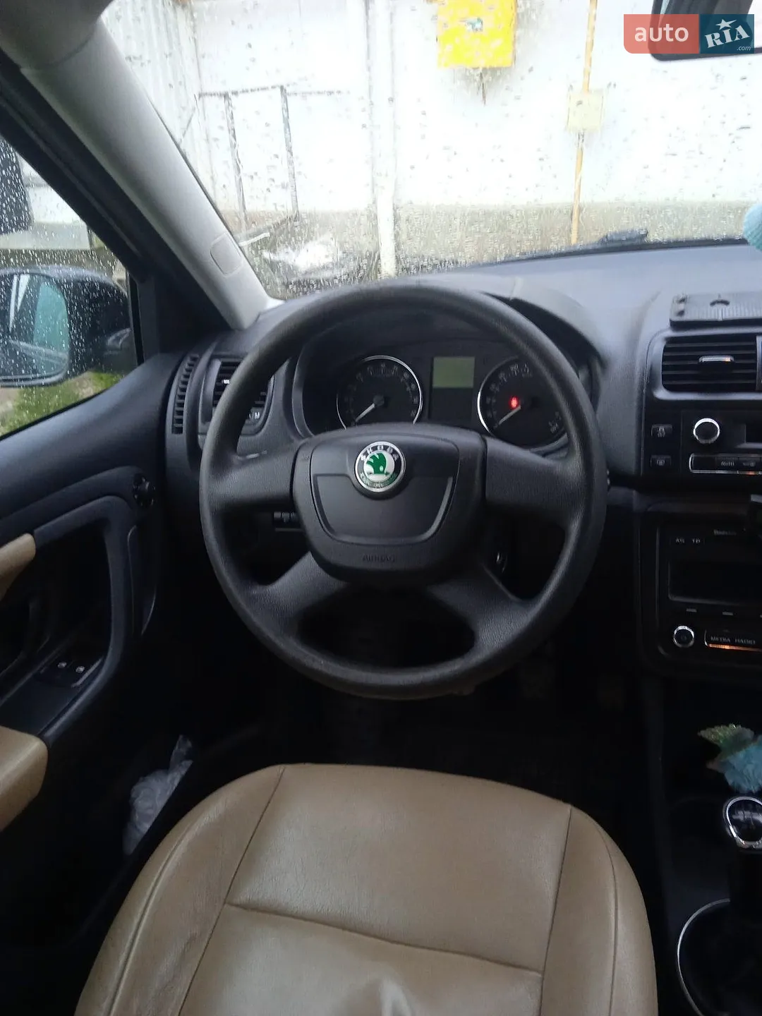 2010 Skoda Fabia - мініатюра 3