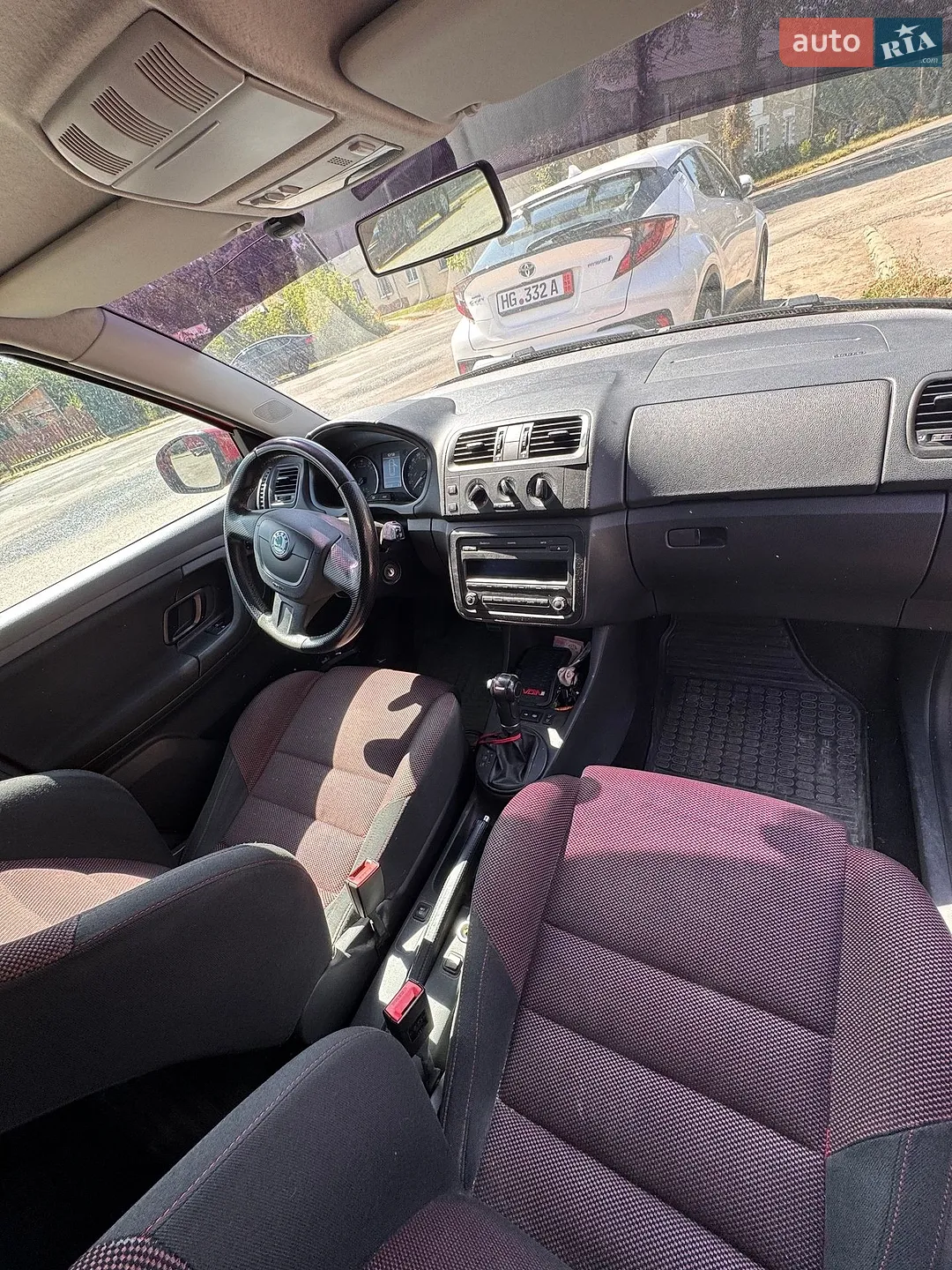 2011 Skoda Fabia - мініатюра 9