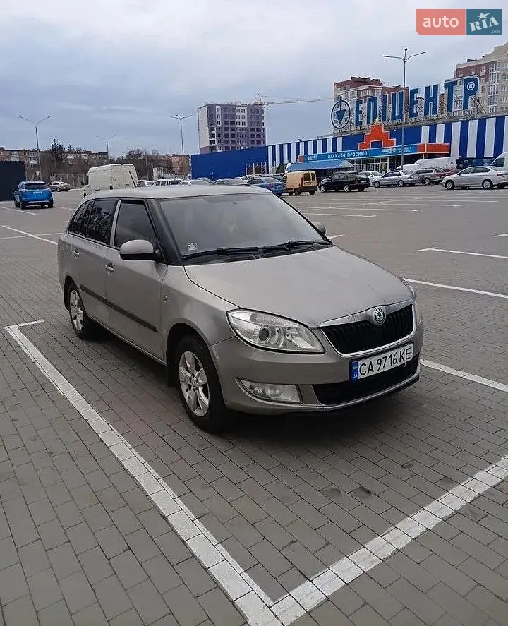 2012 Skoda Fabia - мініатюра 32
