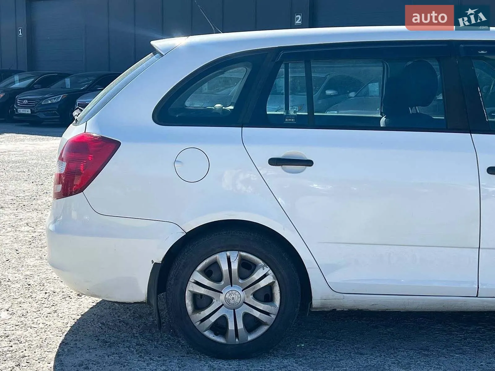 2011 Skoda Fabia - мініатюра 9