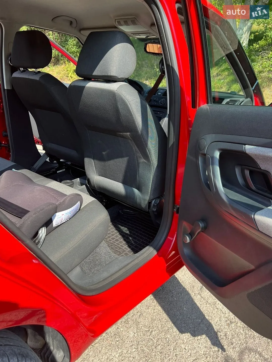 2010 Skoda Fabia - мініатюра 17