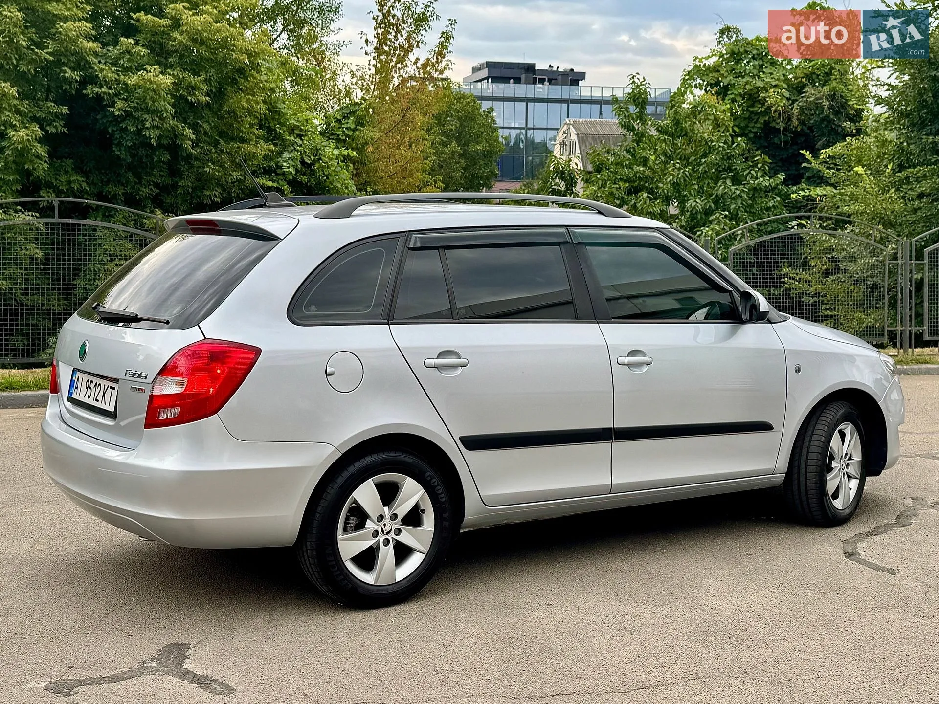 2012 Skoda Fabia - мініатюра 5
