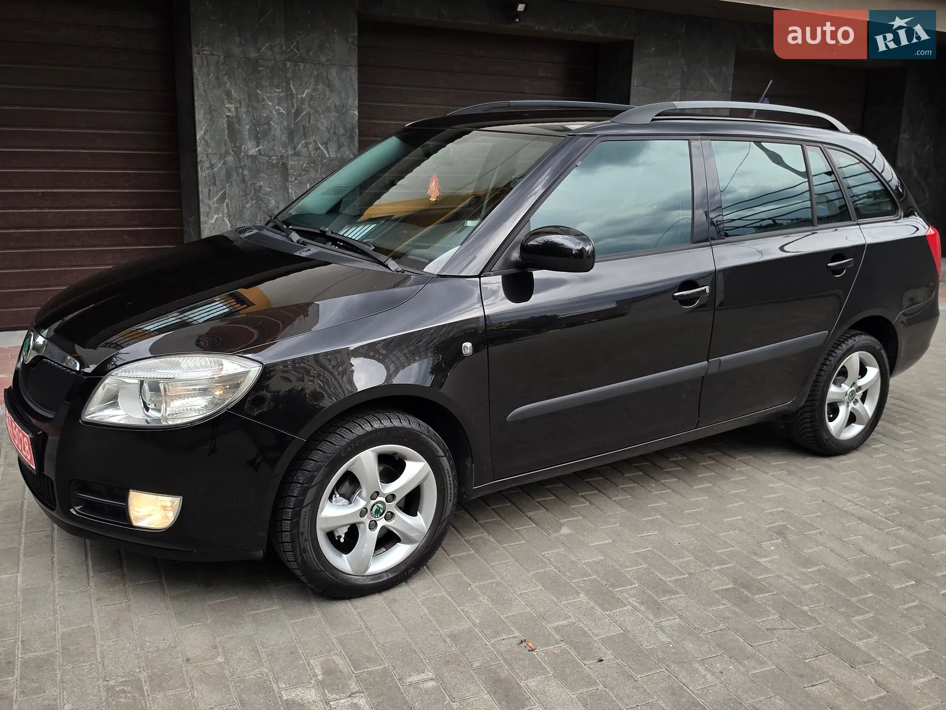 2011 Skoda Fabia - мініатюра 4