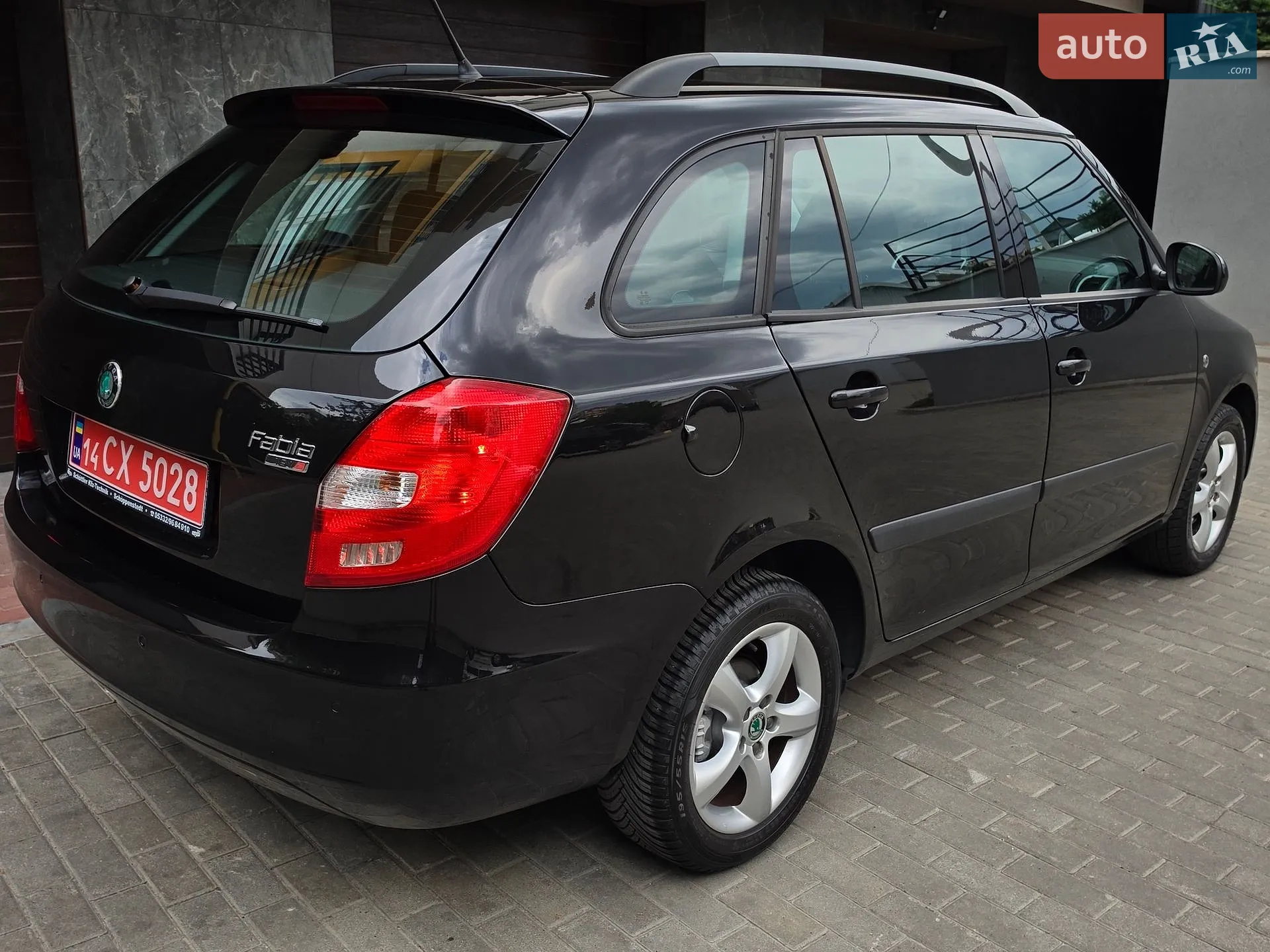 2011 Skoda Fabia - мініатюра 11