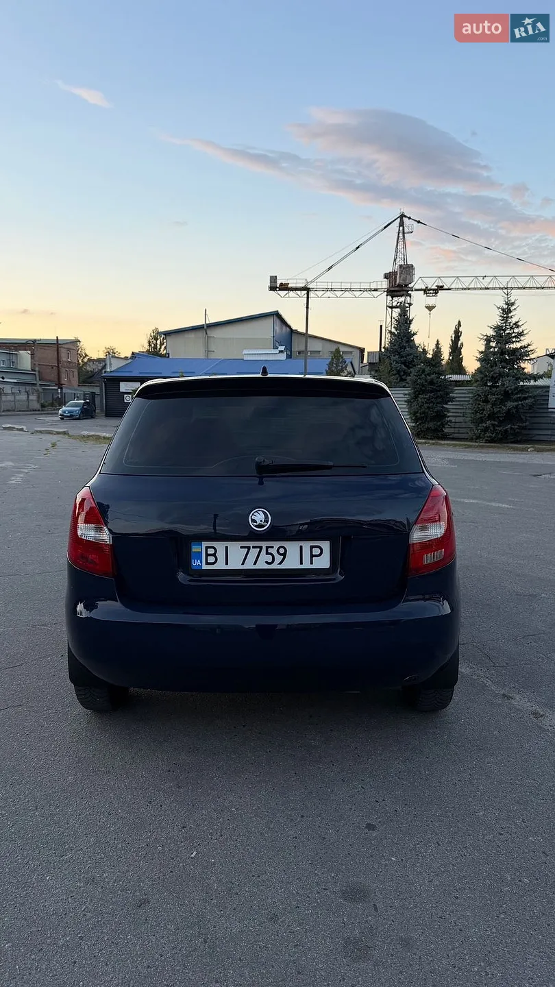 2014 Skoda Fabia - мініатюра 6