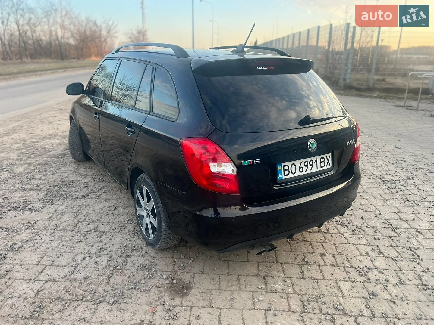 2011 Skoda Fabia - мініатюра 12