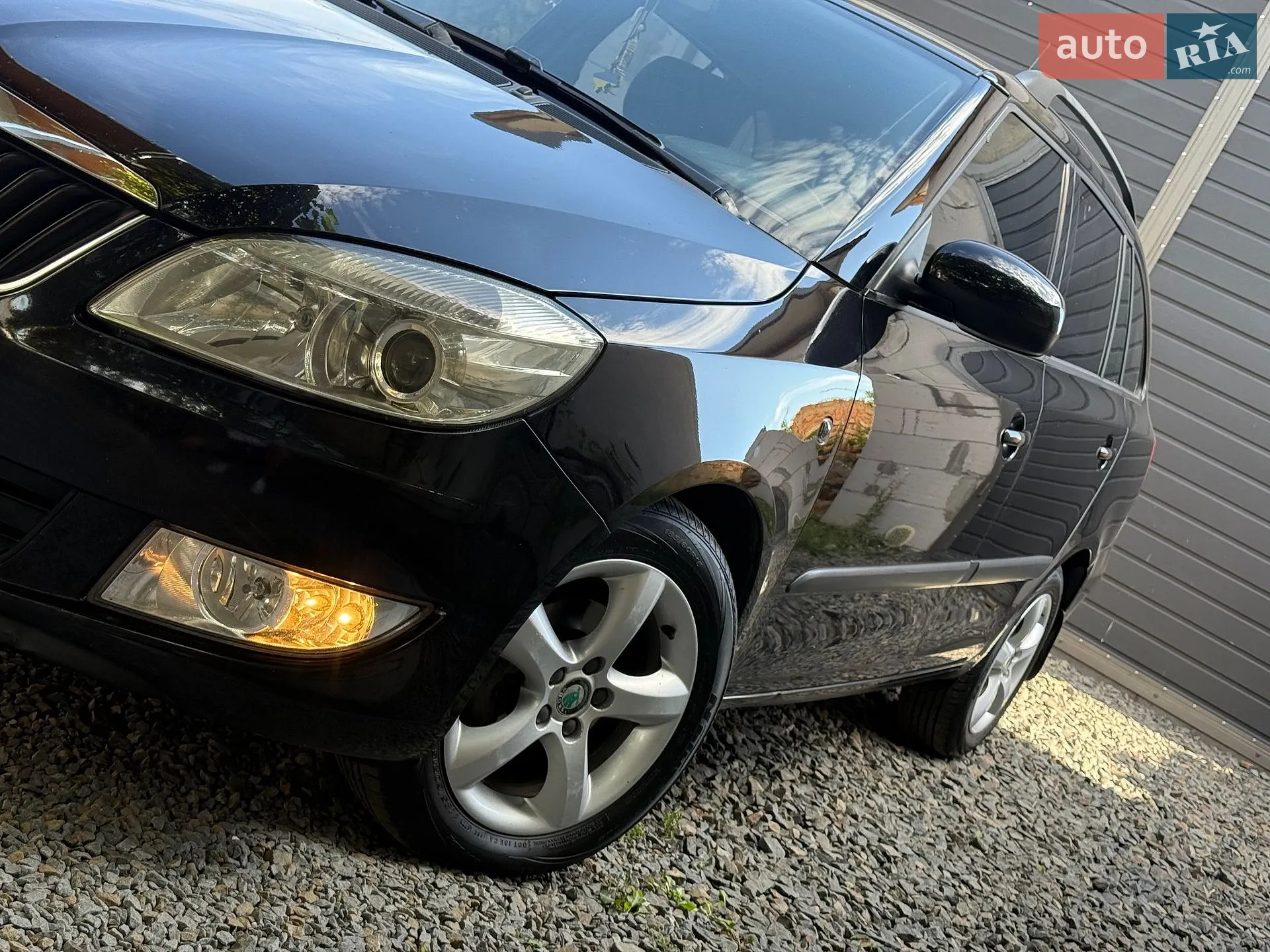 2010 Skoda Fabia - мініатюра 4