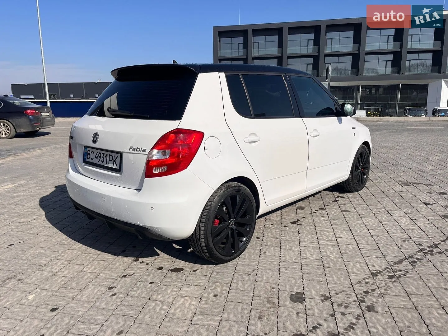 2010 Skoda Fabia - мініатюра 3