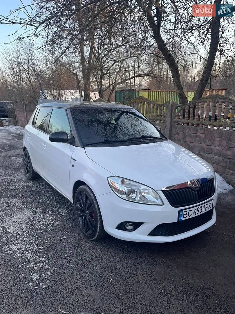 2010 Skoda Fabia - мініатюра 13