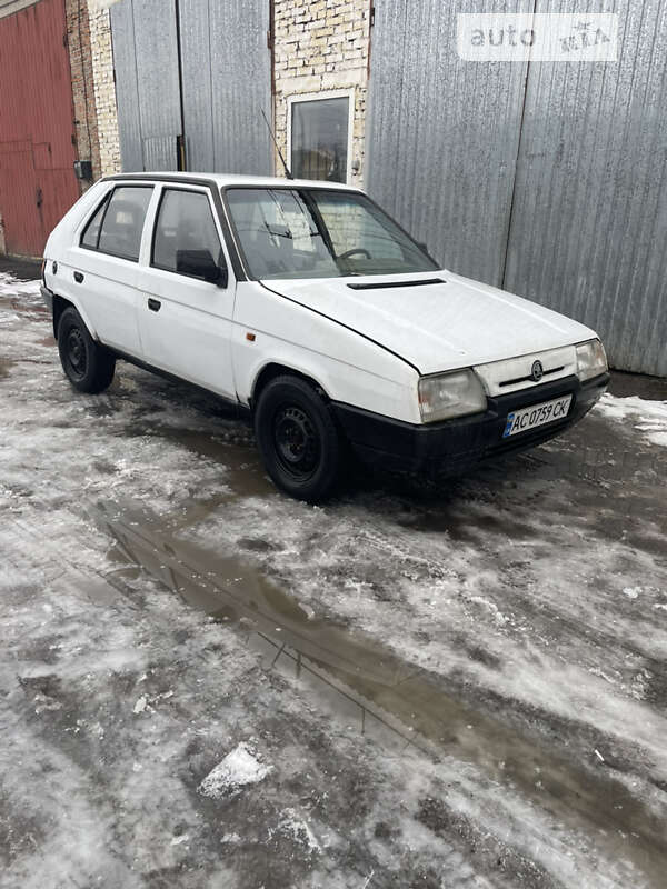 Хэтчбек Skoda Favorit 1991 в Луцке