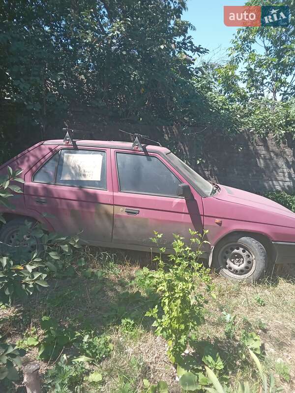 Хэтчбек Skoda Favorit 1992 в Николаеве