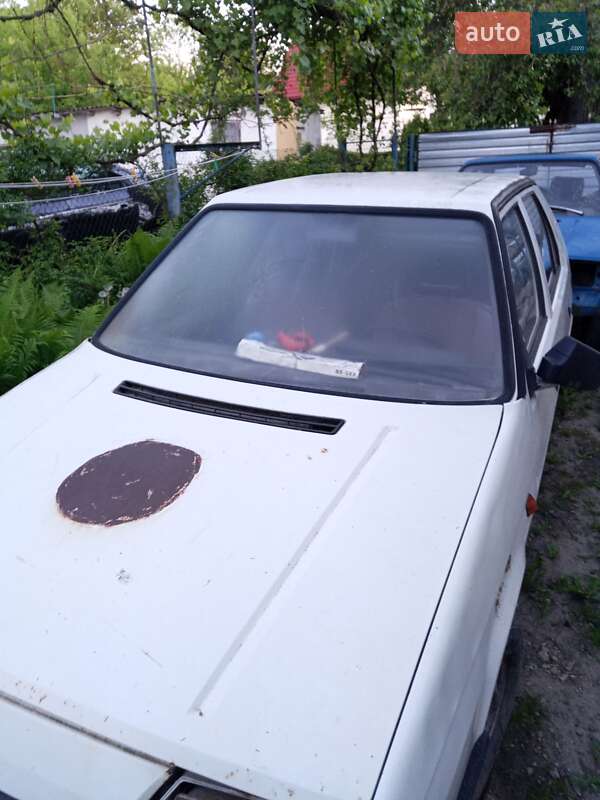 Хэтчбек Skoda Favorit 1991 в Золочеве фото 3 Хэтчбек Skoda Favorit 1991 в Золочеве