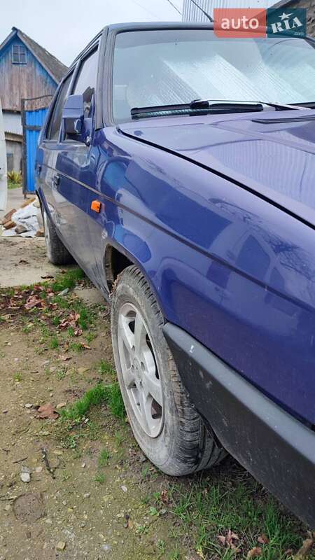 Хетчбек Skoda Favorit 1993 в Кам'янець-Подільському фото 2 Хетчбек Skoda Favorit 1993 в Кам'янець-Подільському