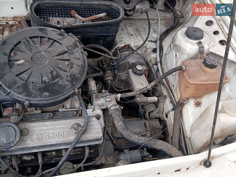 Хэтчбек Skoda Favorit 1991 в Золочеве