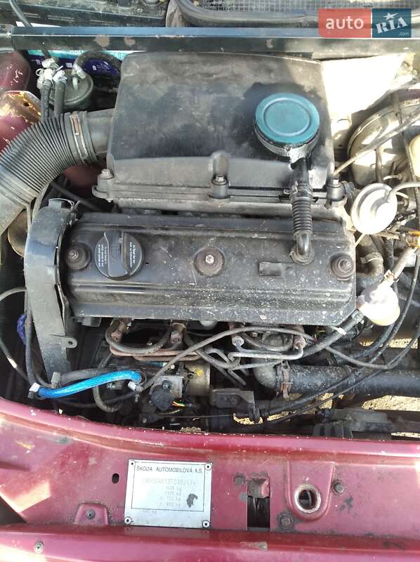 Хетчбек Skoda Felicia 1996 в Сарнах